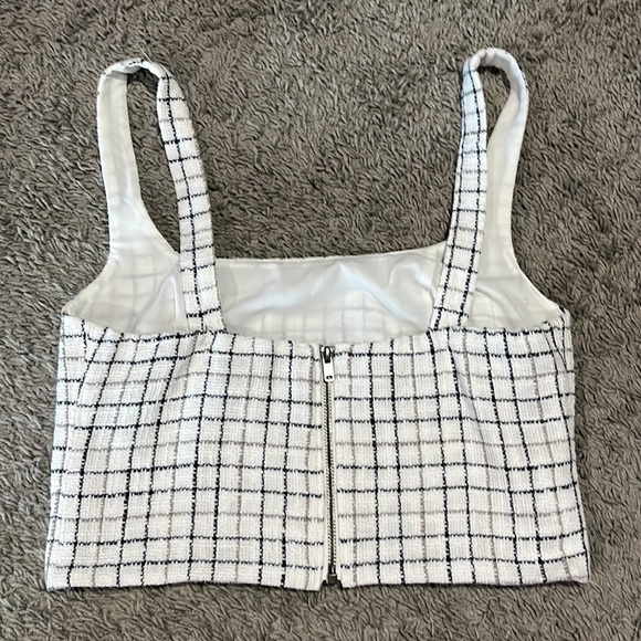 A&F Tank - Picture 2 of 4